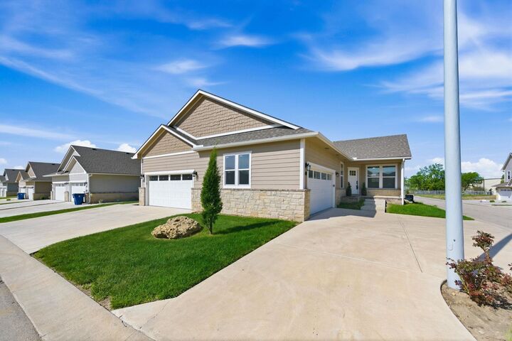 Property Photo:  331 N 127th St E Unit 402  KS 67206 