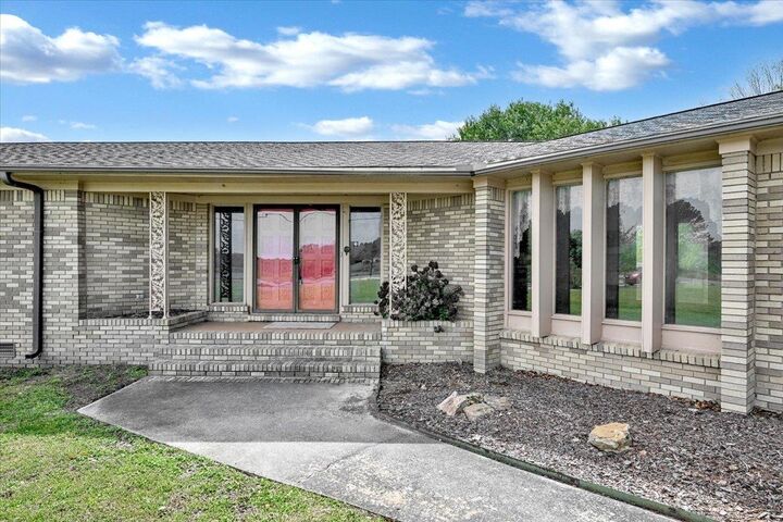 Property Photo:  1761 Morning Dr NE  AL 35055 - CULLMAN 