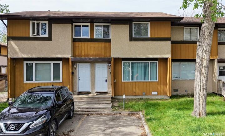 6 Mackenzie Mews — photo 1