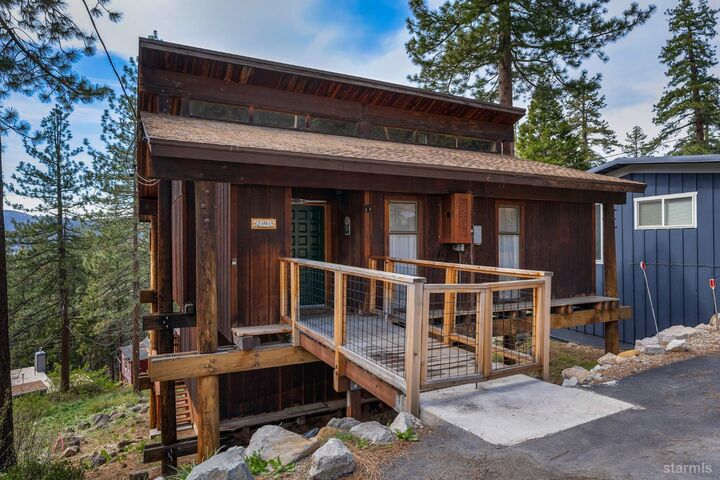 Property Photo:  295 Bend Avenue  CA 96143 