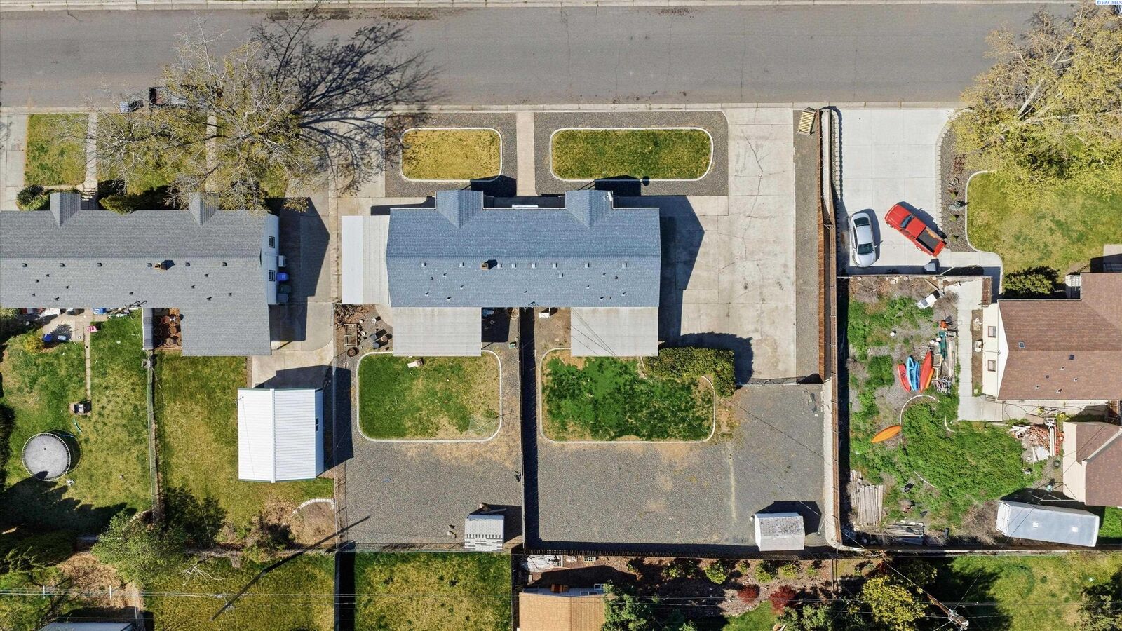 Property Photo:  220 Cullum Ave 222  WA 99352 