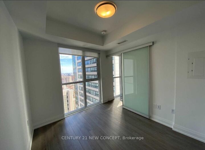 Photo de la propriété:  77 Mutual Street 2301  ON M5B 2A9 