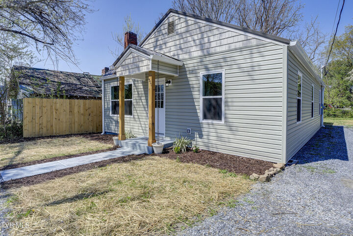 Property Photo:  511 Coffee Street  TN 37650 