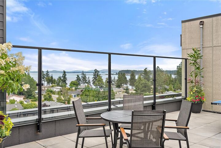 Property Photo: 2520 Hackett Cres #604 BC V8M 0C5