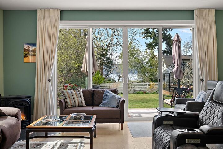 Property Photo:  10274 Tsaykum Rd  BC V8L 5T8 