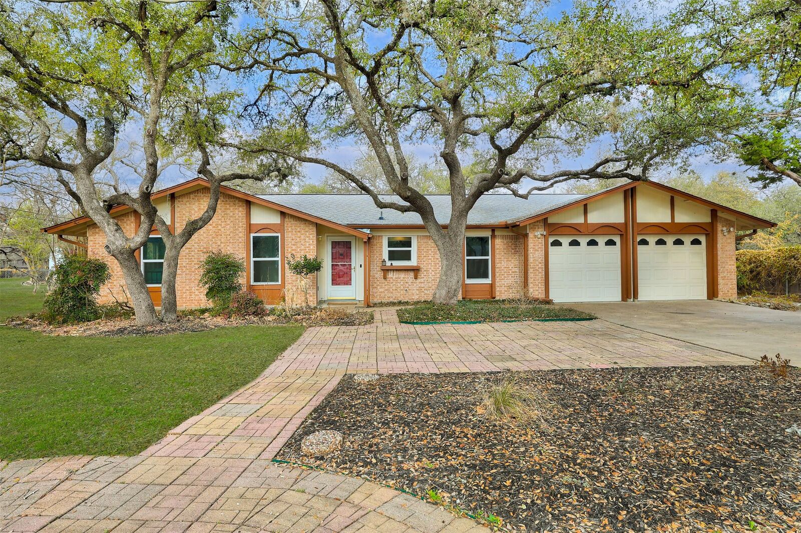 Property Photo: 13504 Lois Lane TX 78750