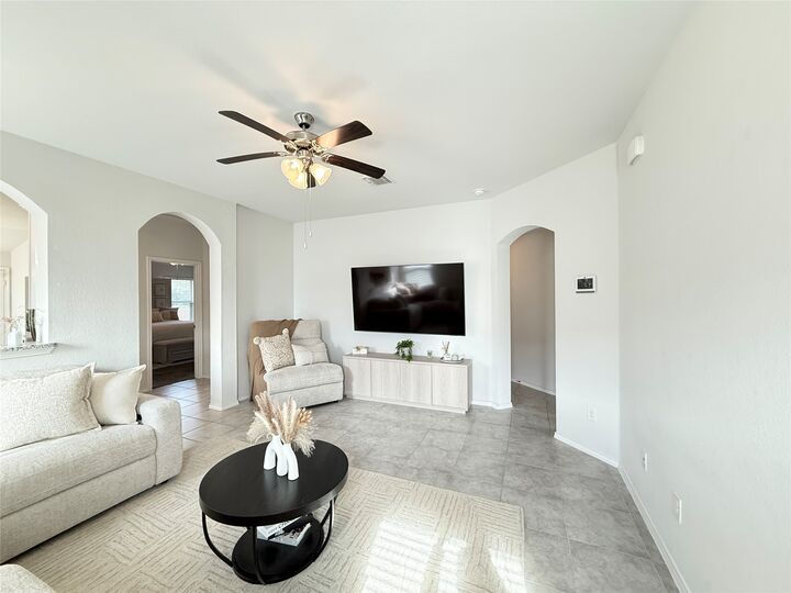 Property Photo: 1910 Bee Creek Loop TX 76522