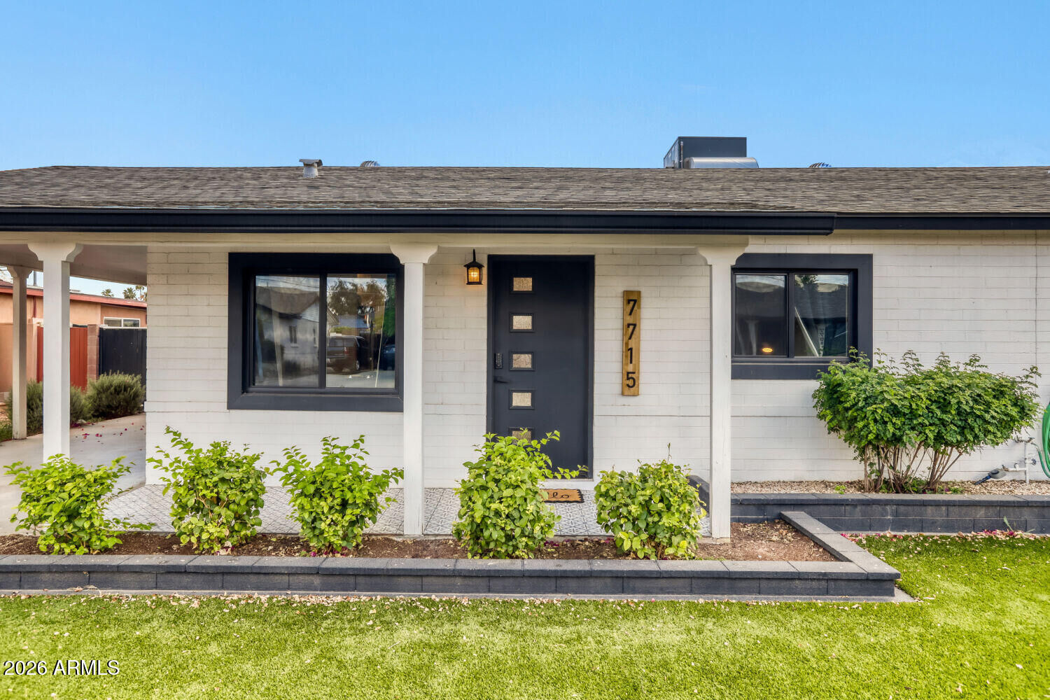 Property Photo: 7715 E Catalina Drive AZ 85251