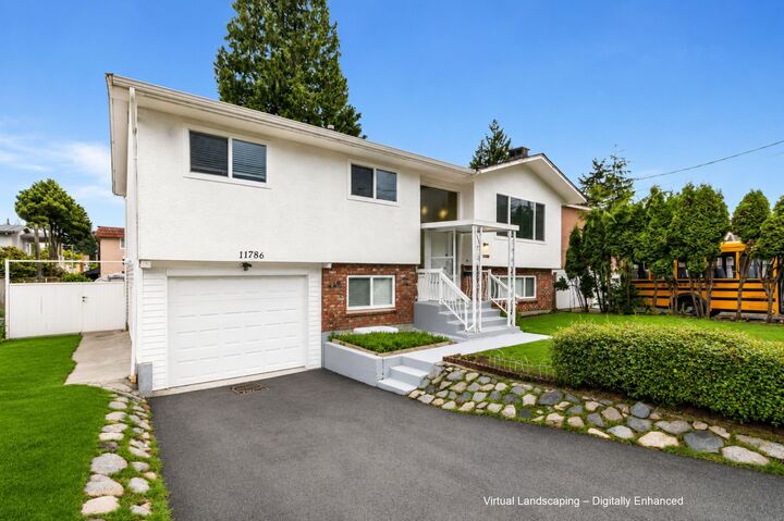 11786 86 Avenue — photo 1