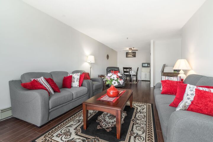 Property Photo: 33535 King Road 215 BC V2S 6Z5