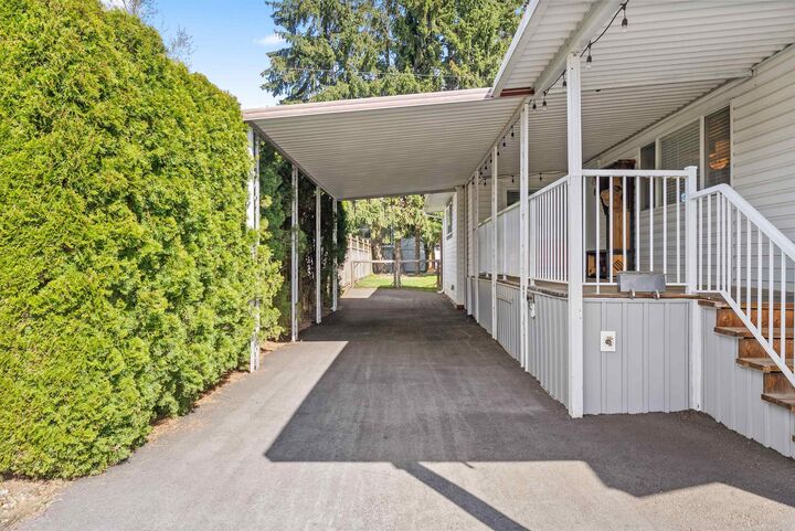 Property Photo: 31313 Livingstone Avenue 23 BC V2T 4T1