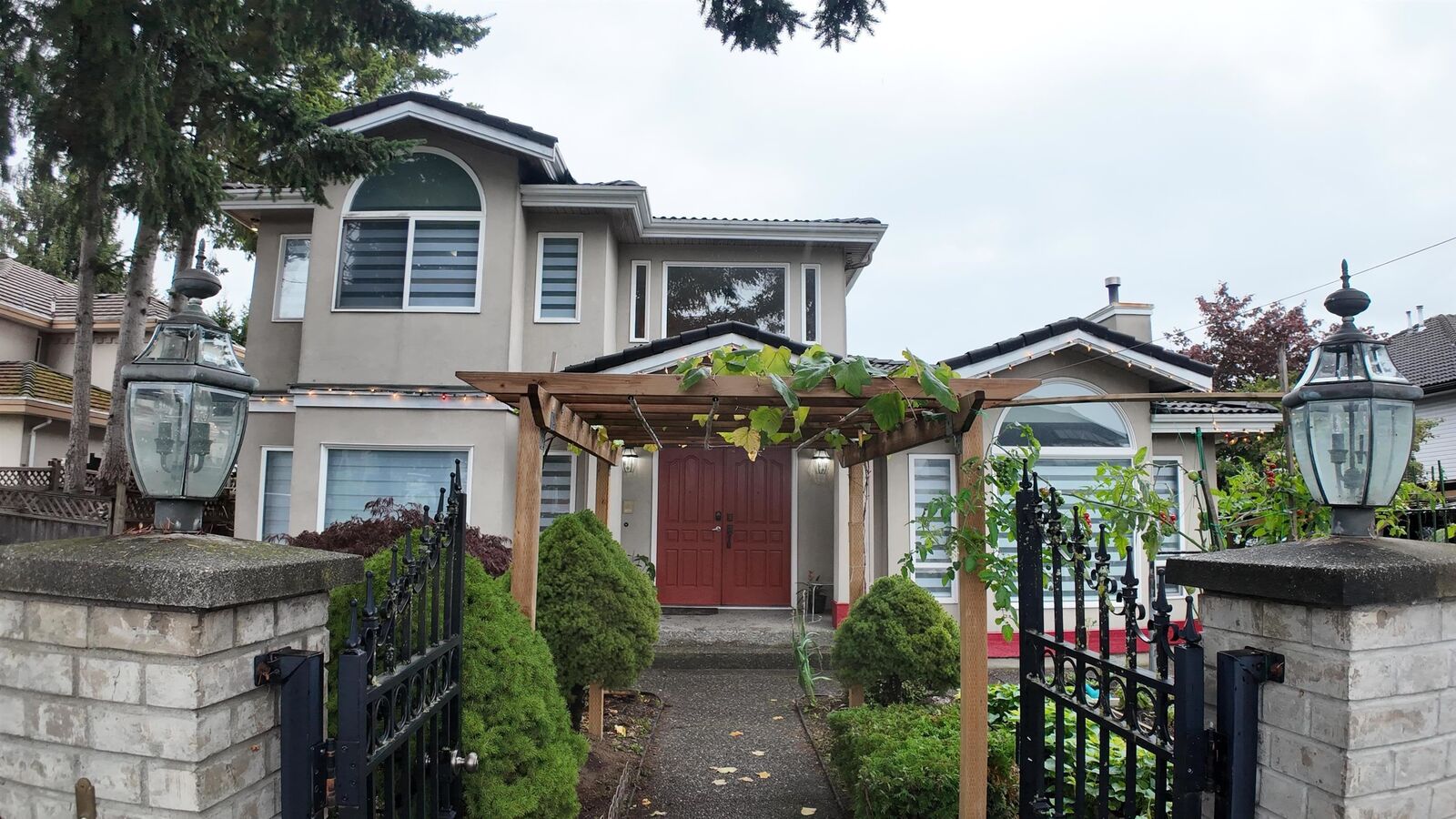 Property Photo: 8222 144 Street BC V3W 5T4