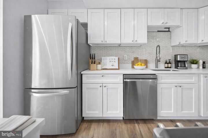 Property Photo:  4600 Duke Street 426  VA 22304 