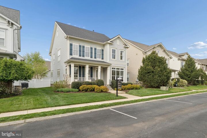 Property Photo:  23342 Higbee Lane  VA 20148 