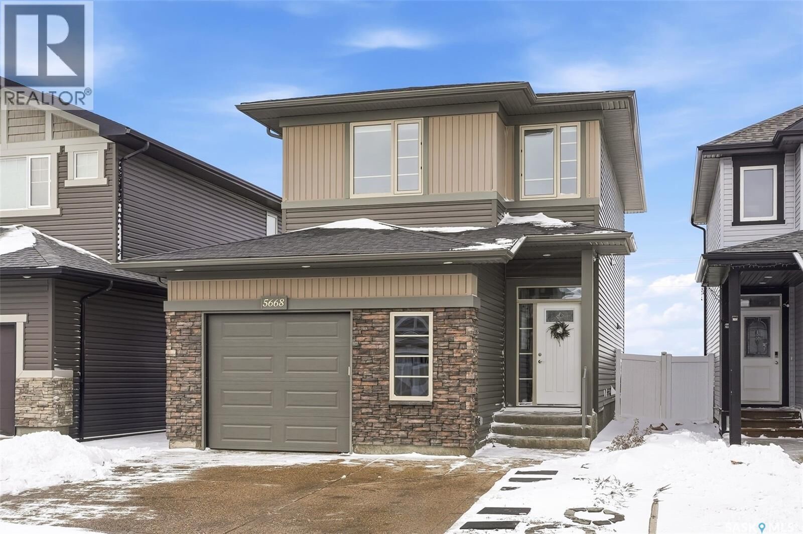 Property Photo:  5668 Pearsall Crescent  SK S4W 0K2 