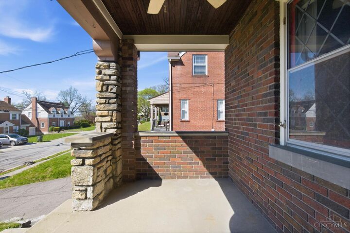 Property Photo:  2506 Moundview Drive  OH 45212 