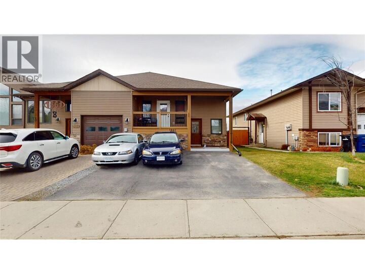 1861 Kelowna Crescent North A — photo 1