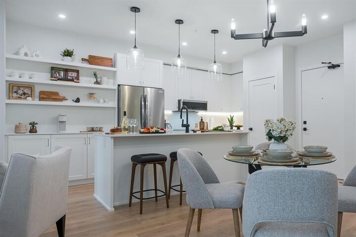 Property Photo:  46187 Thomas Road 305  BC V2R 6H3 