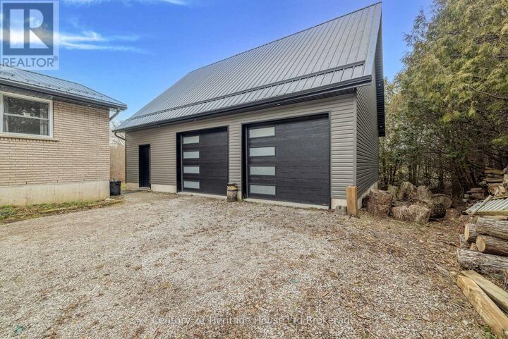 Property Photo:  49395 Nova Scotia Line North  ON N5H 2R2 