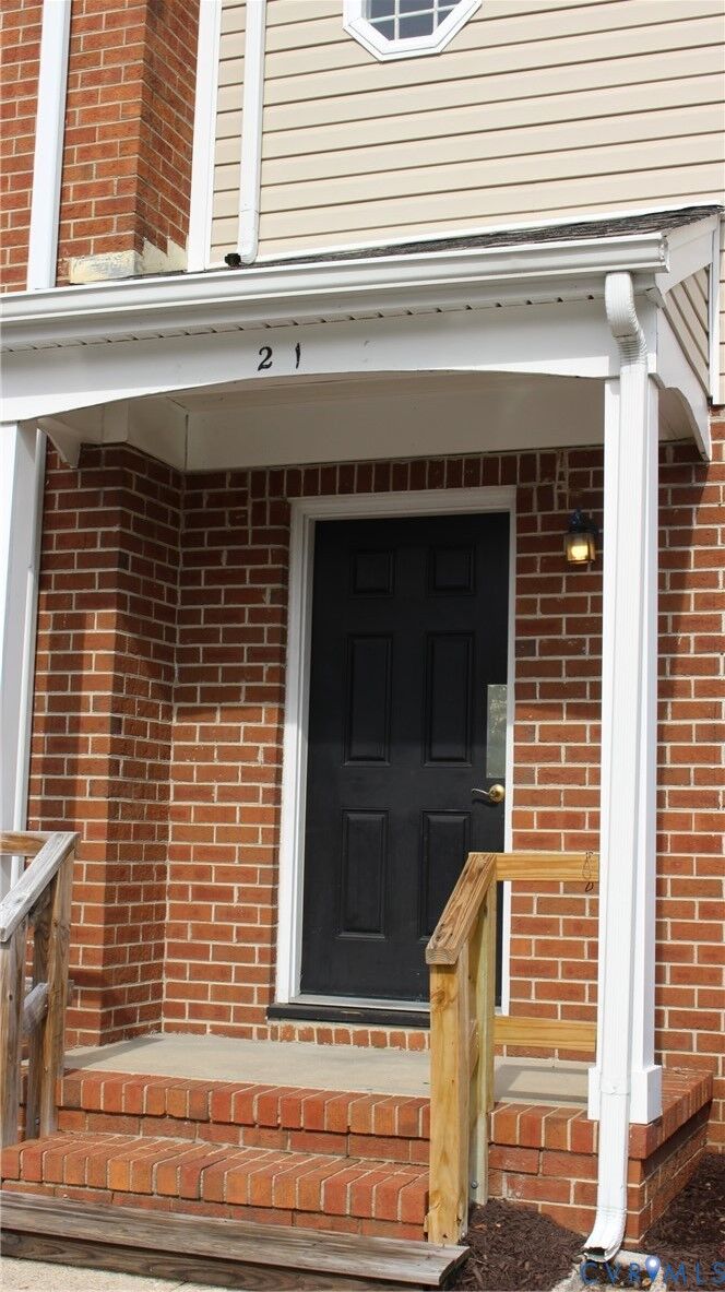 Property Photo: 110 Dupuy Avenue 1 VA 23834