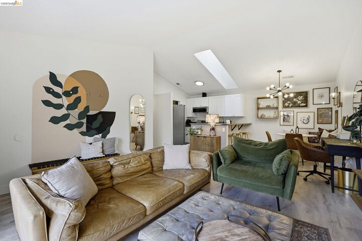 Property Photo:  925 Villa Terrace  CA 94513 