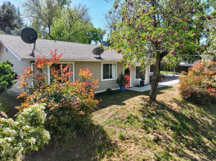 Property Photo:  40885 Elliott Drive  CA 93644 