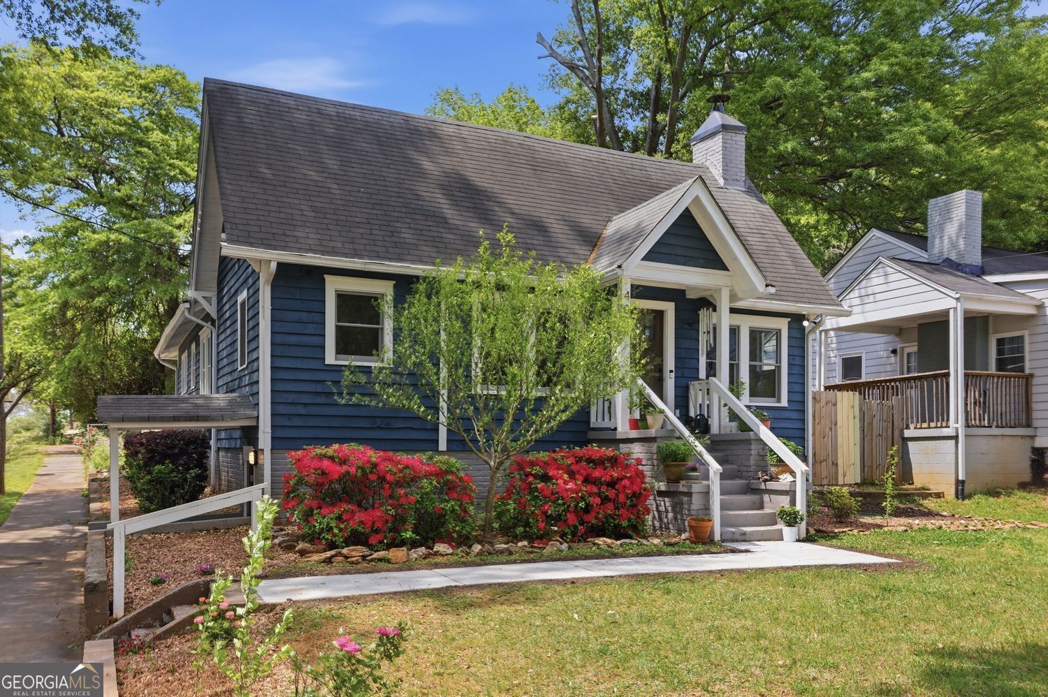 Property Photo:  405 Holderness Street SW  GA 30310 