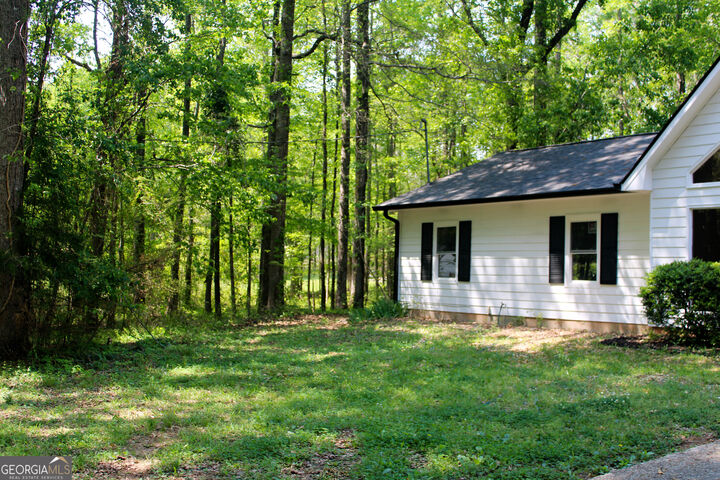 Property Photo:  895 Waterview Drive  GA 30240 