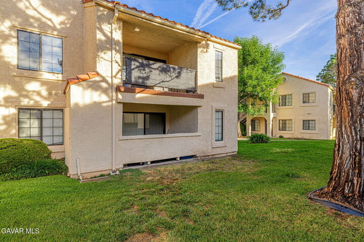 Property Photo:  2554 Olive Drive Apt 82  CA 93550 