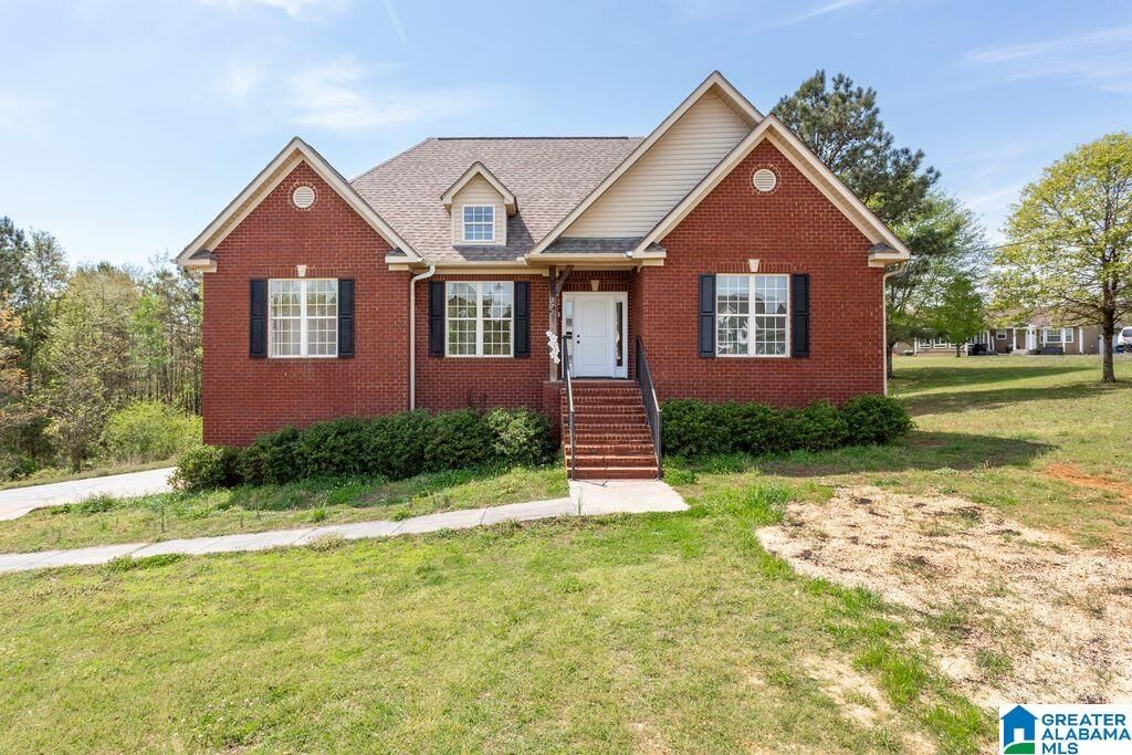 Property Photo: 227 Southern Lakes Drive AL 35953