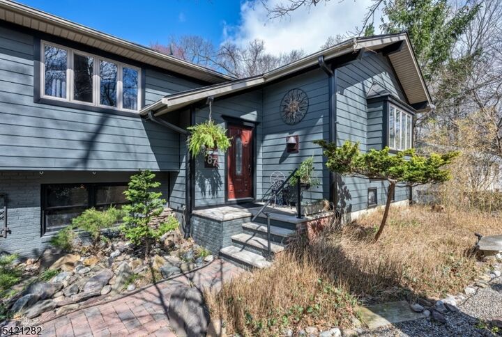 Property Photo:  87 Buena Vista Dr  NJ 07456 