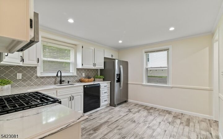 Property Photo: 30 Meisel Ave NJ 07081