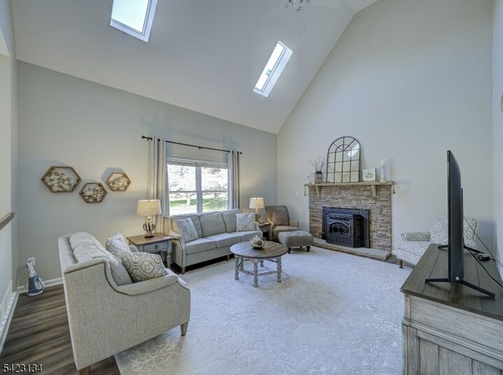 Property Photo:  18 Danberry Drive  NJ 08551 