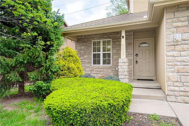 Property Photo:  4317 Ironwood Street  KS 66048 