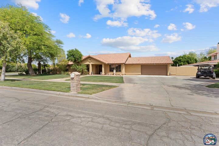 Property Photo:  2240 Desert Gardens Dr  CA 92243 