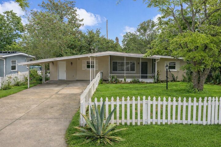 Property Photo:  1712 Tallahassee Drive  FL 32117 