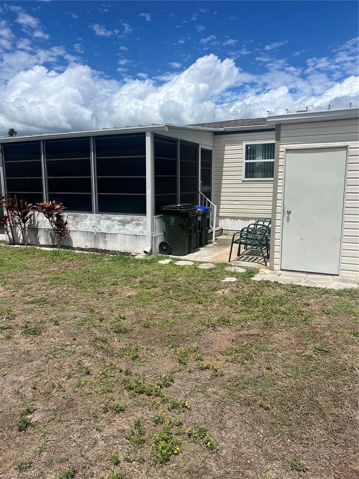 Property Photo:  6420 Haele Court  FL 34287 