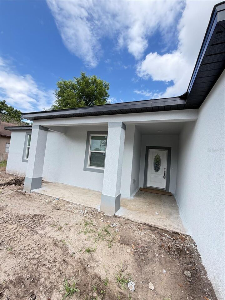 Property Photo:  1449 Kathleen Road  FL 33805 