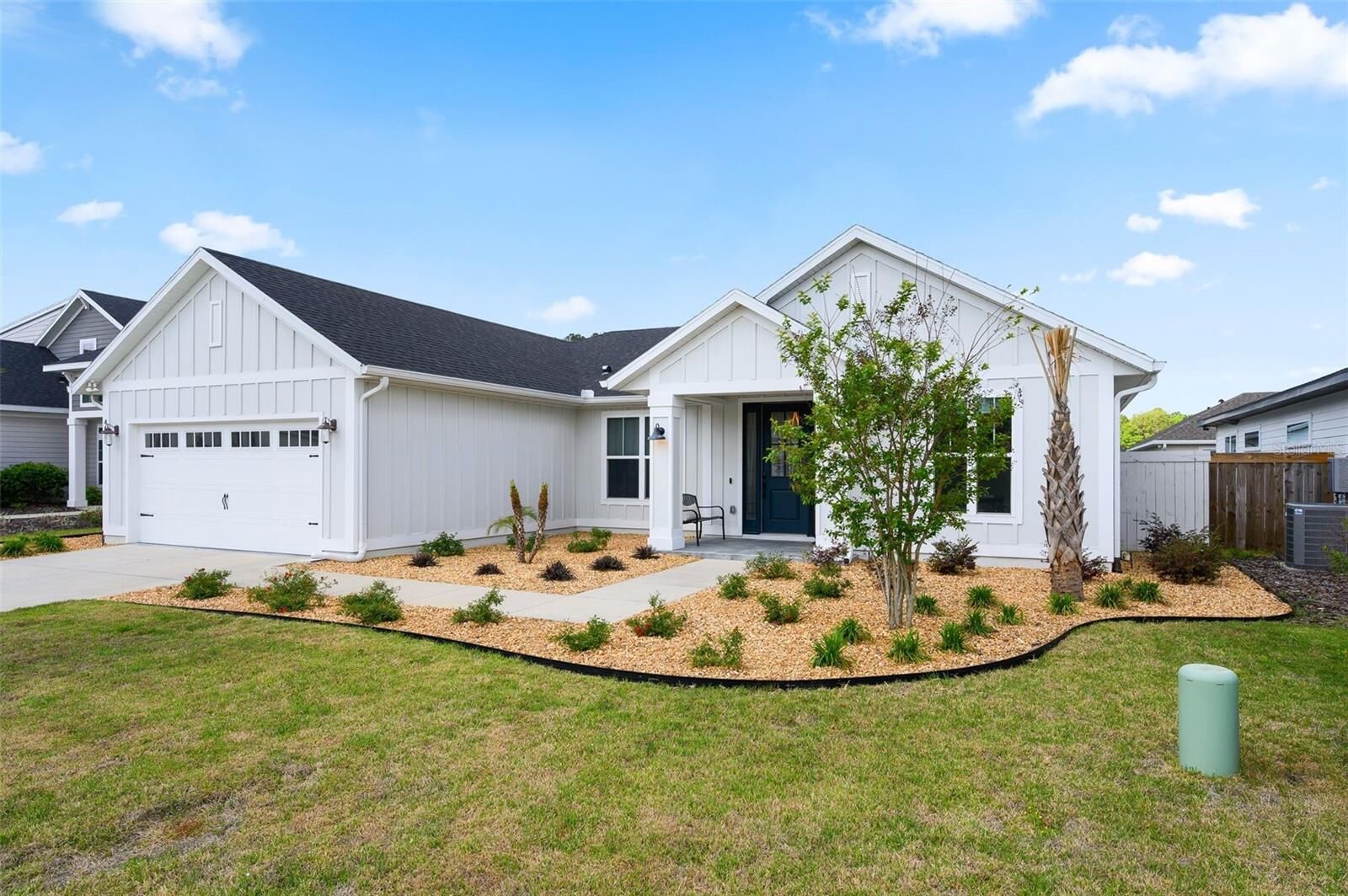 Property Photo:  462 SW 144th Drive  FL 32669 