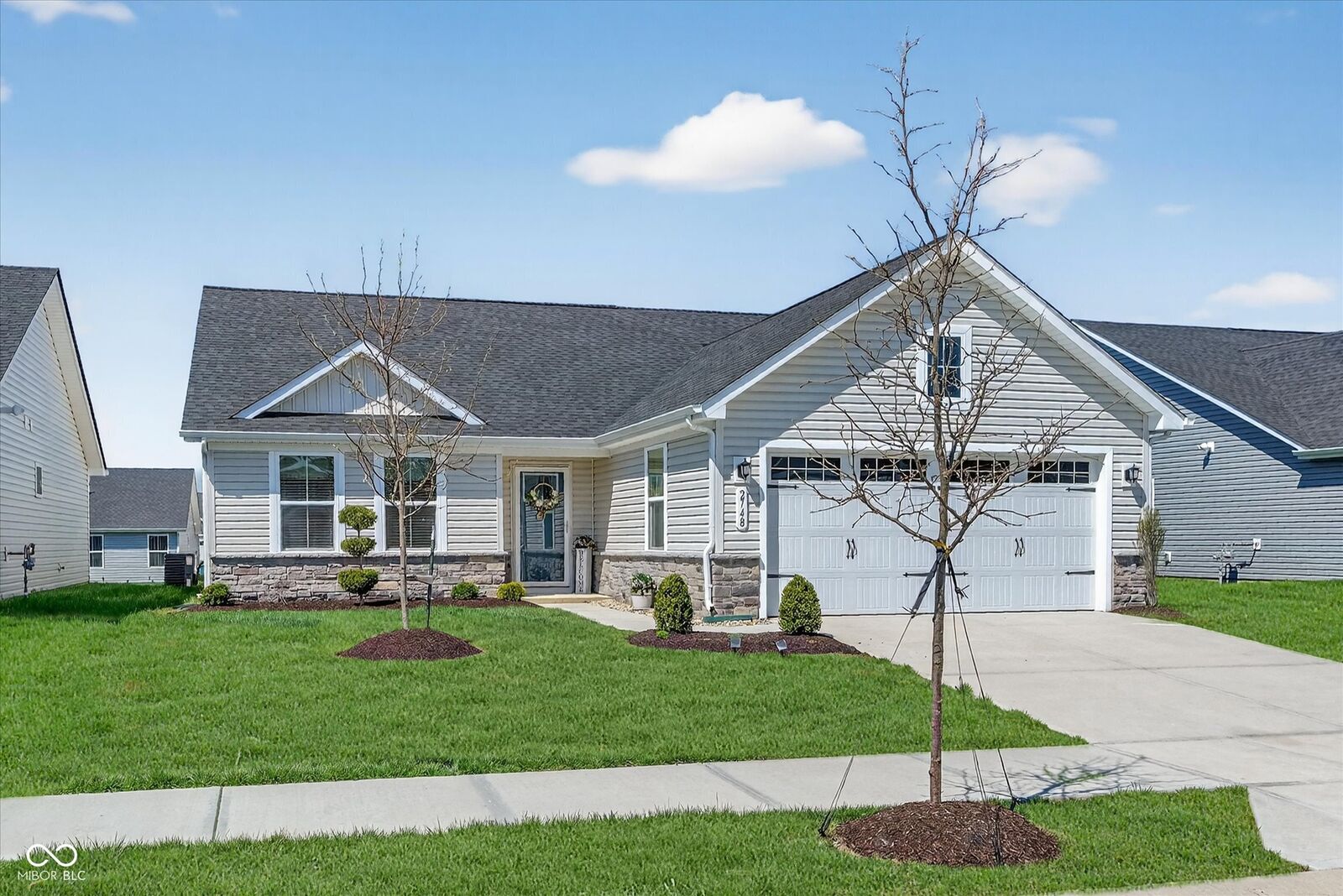 Property Photo:  2748 Stonebridge Drive  IN 46052 