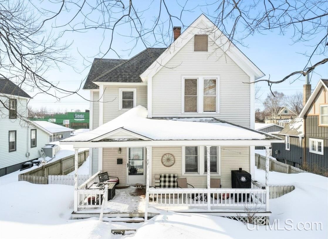 Property Photo:  541 Prince Street  MI 49866 