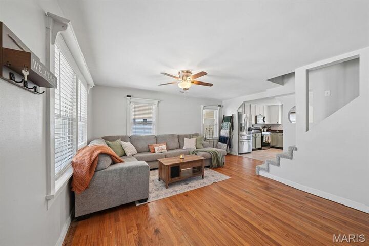 Property Photo:  404 E Lakeview Drive  MO 63383 