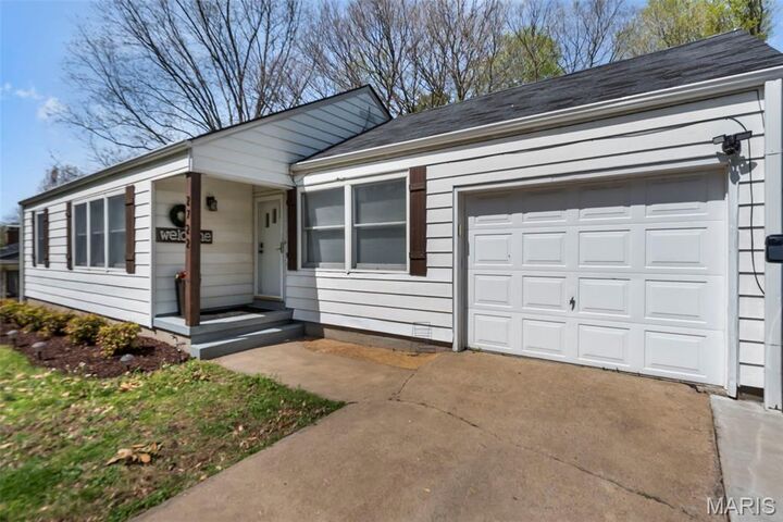 Property Photo:  2722 Chrysler Street  MO 63701 