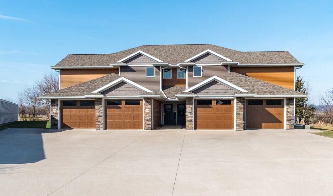 Property Photo: 3810 Sunnyside Dr W WI 54601