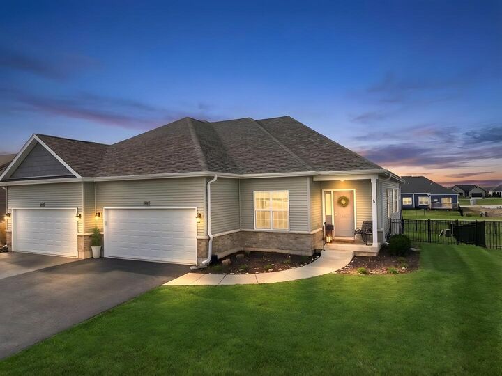 Property Photo:  2225 Concord Drive  IL 60178 