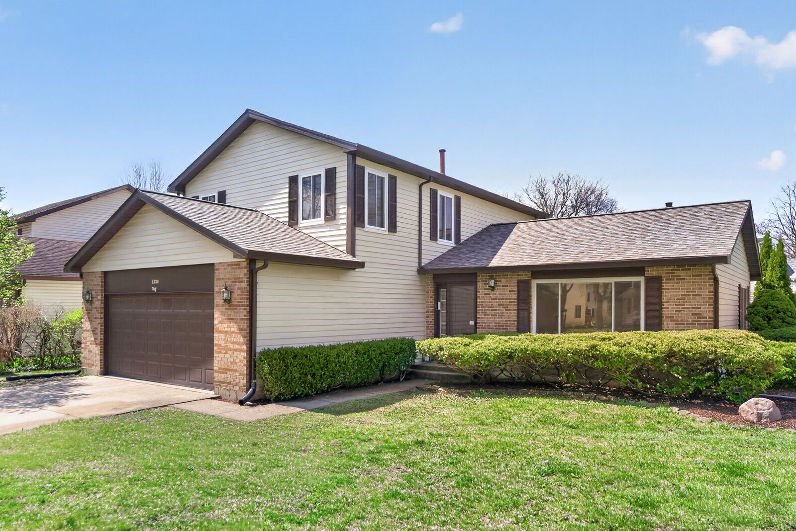 Property Photo:  1336 Rose Boulevard  IL 60089 