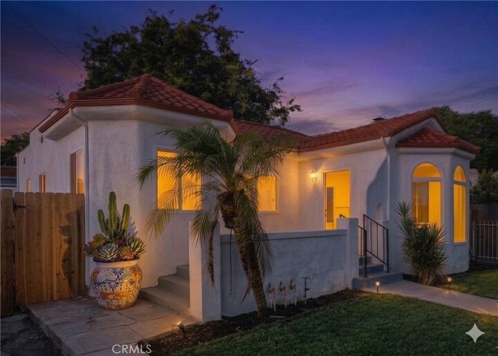 Property Photo:  4380 W 28th Street  CA 90018 