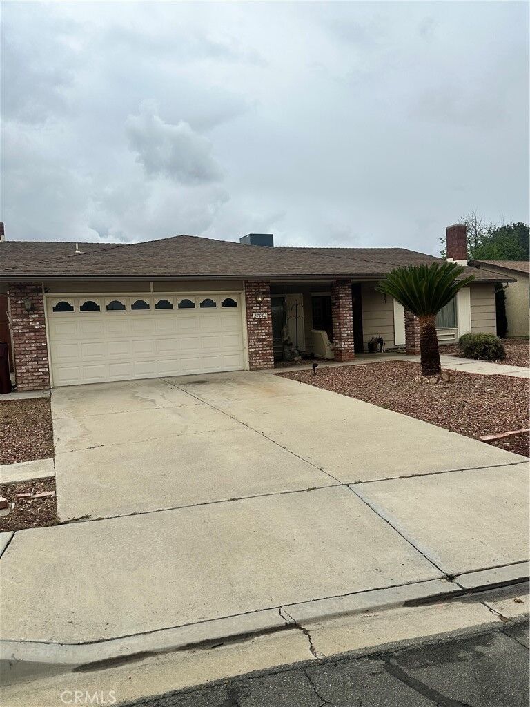 Property Photo:  27992 Foxfire  CA 92586 