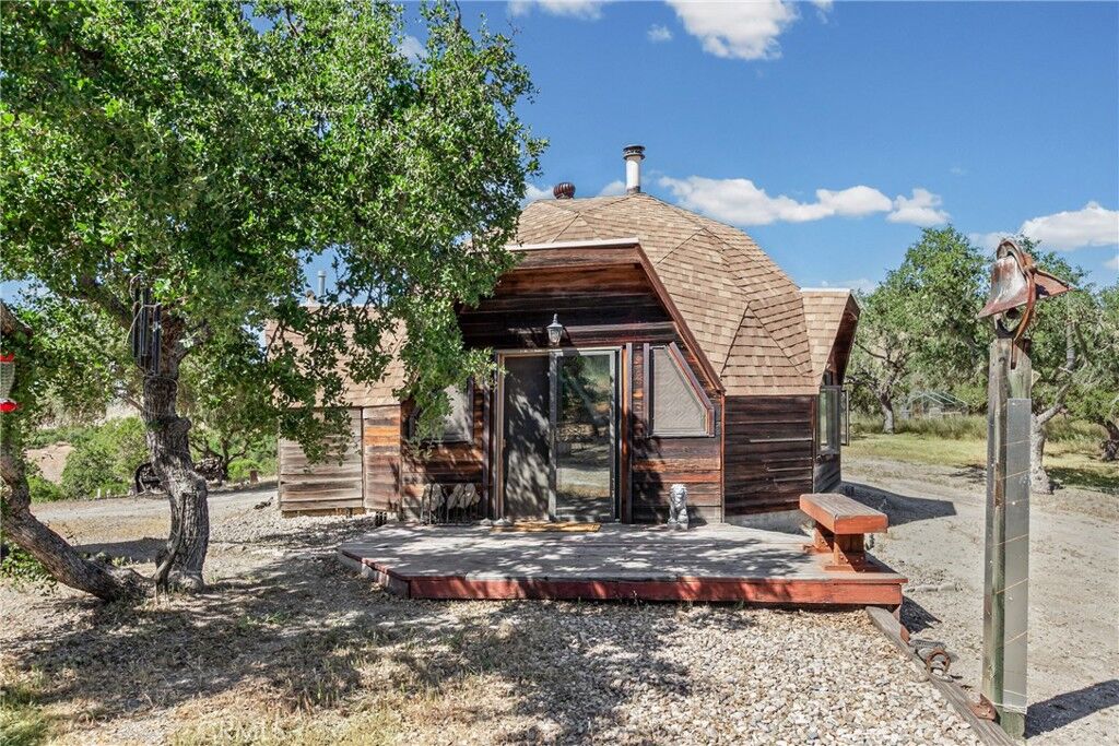 Property Photo:  61446 Vista  CA 93426 