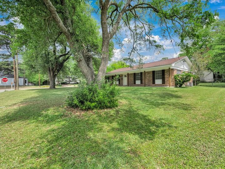 Property Photo:  801 Duren Street  TX 75904 